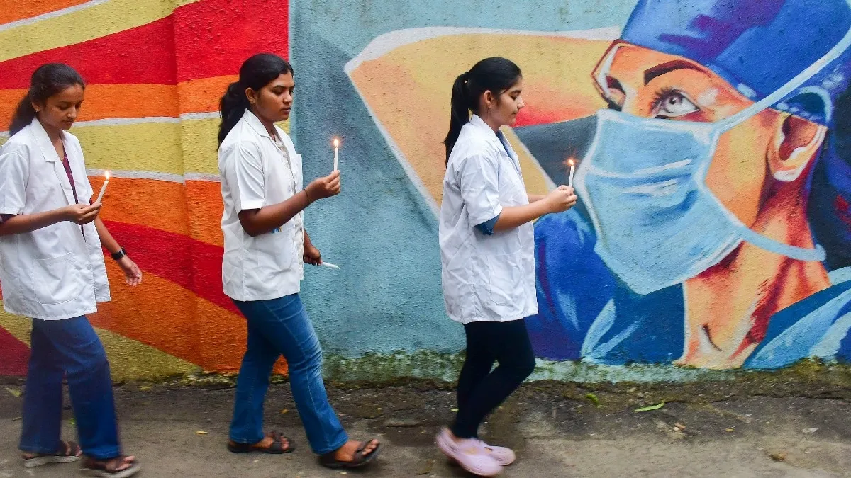 Kolkata doctor rape-murder Autopsy says victim was throttled at RG Kar  Hospital - India Today
