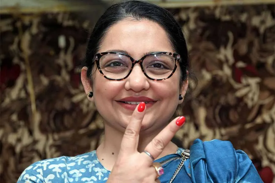 Lok Sabha Election 2024 | June Malia, TMC's Lok Sabha Election 2024  candidate from Midnapore started her election campaign - Anandabazar