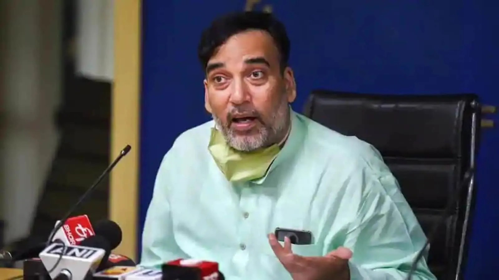 Delhi pollution: Gopal Rai urges Centre to call joint meeting of NCR states  | Latest News India - Hindustan Times