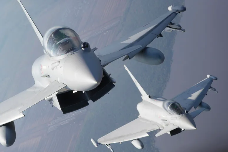 Italian fighters intercept Russian planes at Baltic Sea - TopNews - Ansa.it