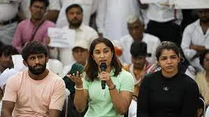 Info being leaked to WFI chief Brij Bhushan: Protesting wrestlers' big  claim - India Today