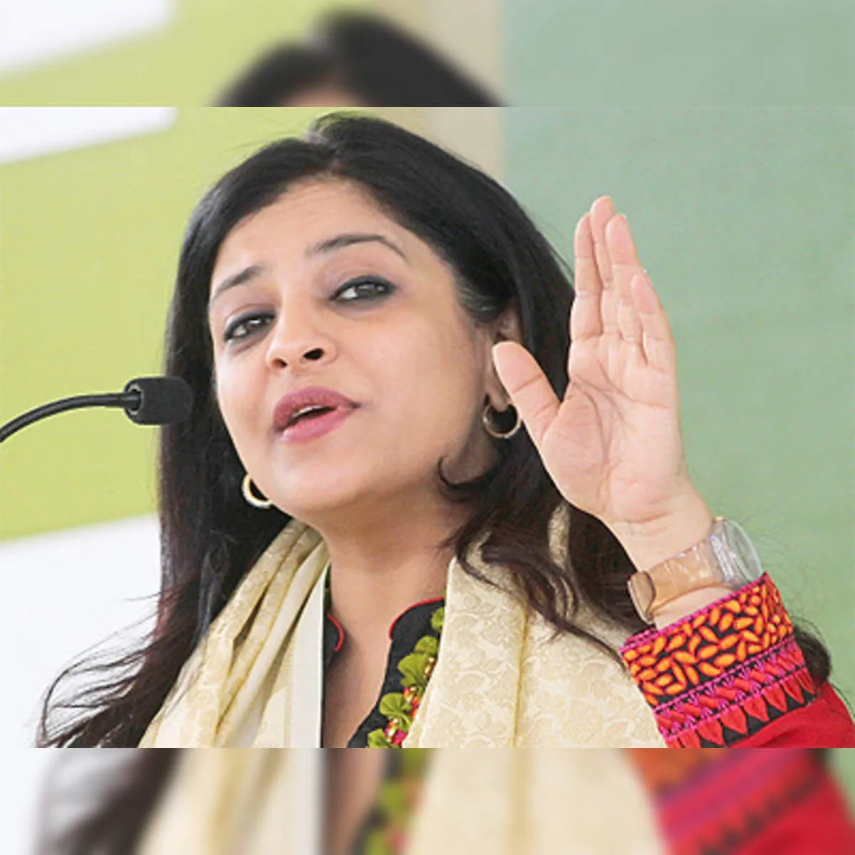 AAP in turmoil as Shazia Ilmi and Captain Gopinath quit - The Economic Times