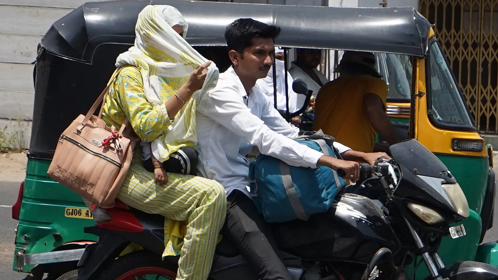 West Bengal reels under heatwave, IMD issues red alert for 6 districts |  Kolkata News - The Indian Express