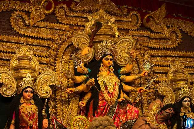 Durga Puja 2022: The Best-known Pandals in Kolkata to Explore This Year -  News18