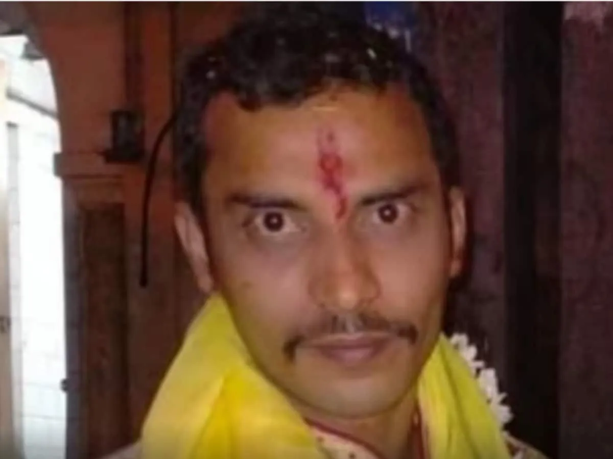 Suspect In Kolkata Doctor's Rape-Murder Harassed Woman After Getting Phone  Number From Prescription: Report - News18