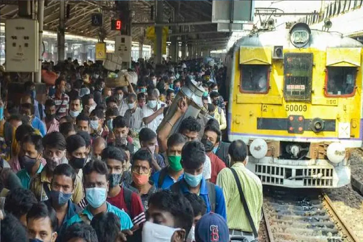 Local Train Cancellation | আজ রাত থেকে টানা ১১ ঘণ্টা দক্ষিণ শাখায় ট্রেন  চলবে না, শিয়ালদহ থেকে কোন রুটে বন্ধ ট্রেন? জানুন | Due to power block few  local trains cancelled for