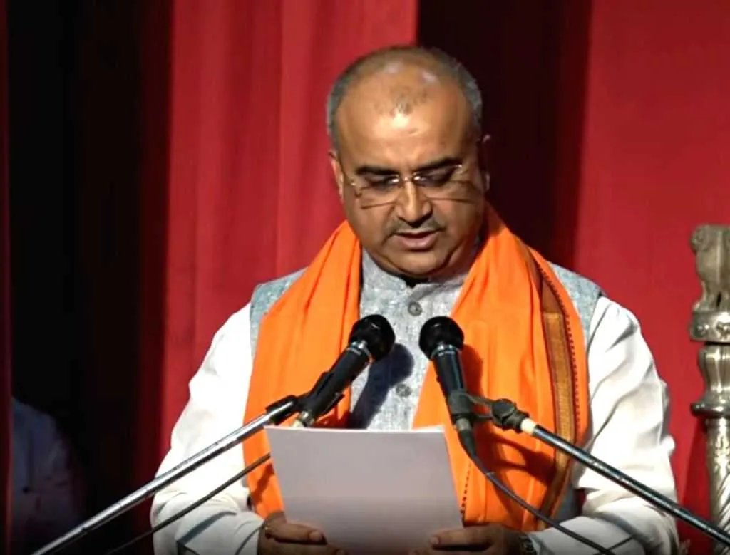 Patna : BJP's Mangal Pandey takes oath as minister in the Bihar Cabinet