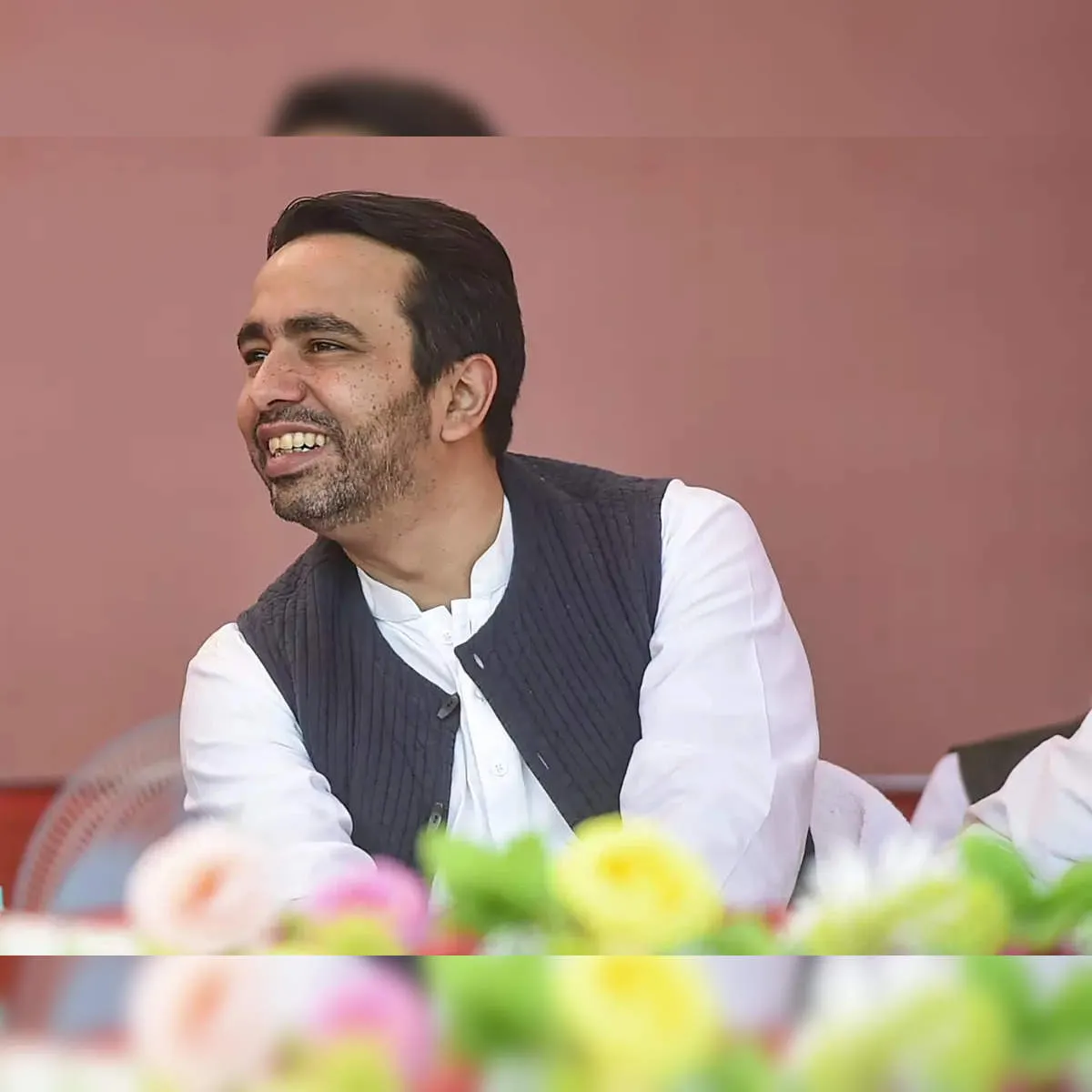 jayant chaudhary: RLD chief Jayant Chaudhary dissolves all party units in  Uttar Pradesh - The Economic Times