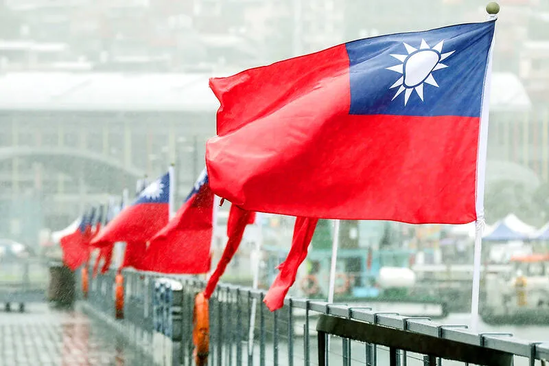 Taiwan urges China to strive for peace - Taipei Times