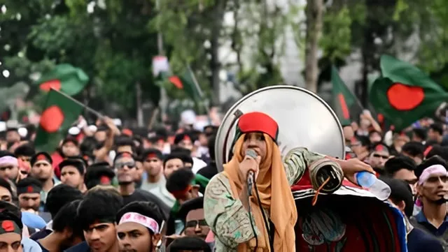 ঢাকায় ফের গুলি