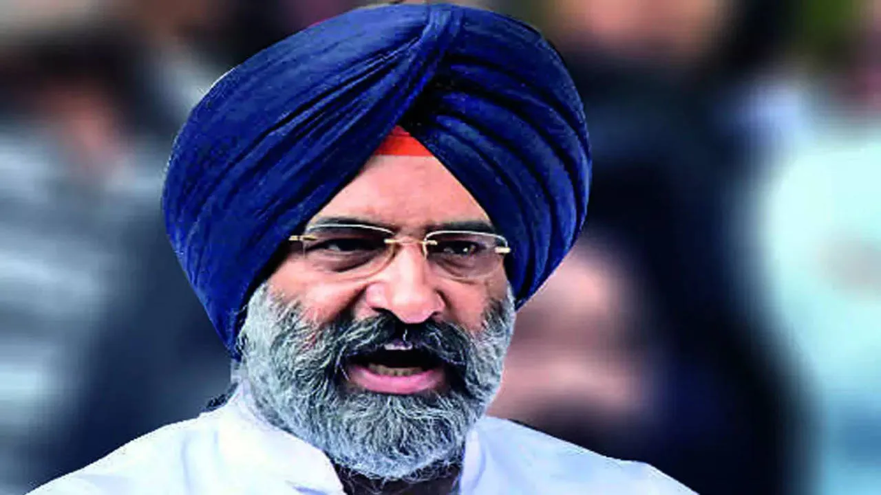 Delhi: Manjinder Singh Sirsa loses seat, but SAD wins gurdwara body polls |  Delhi News - Times of India