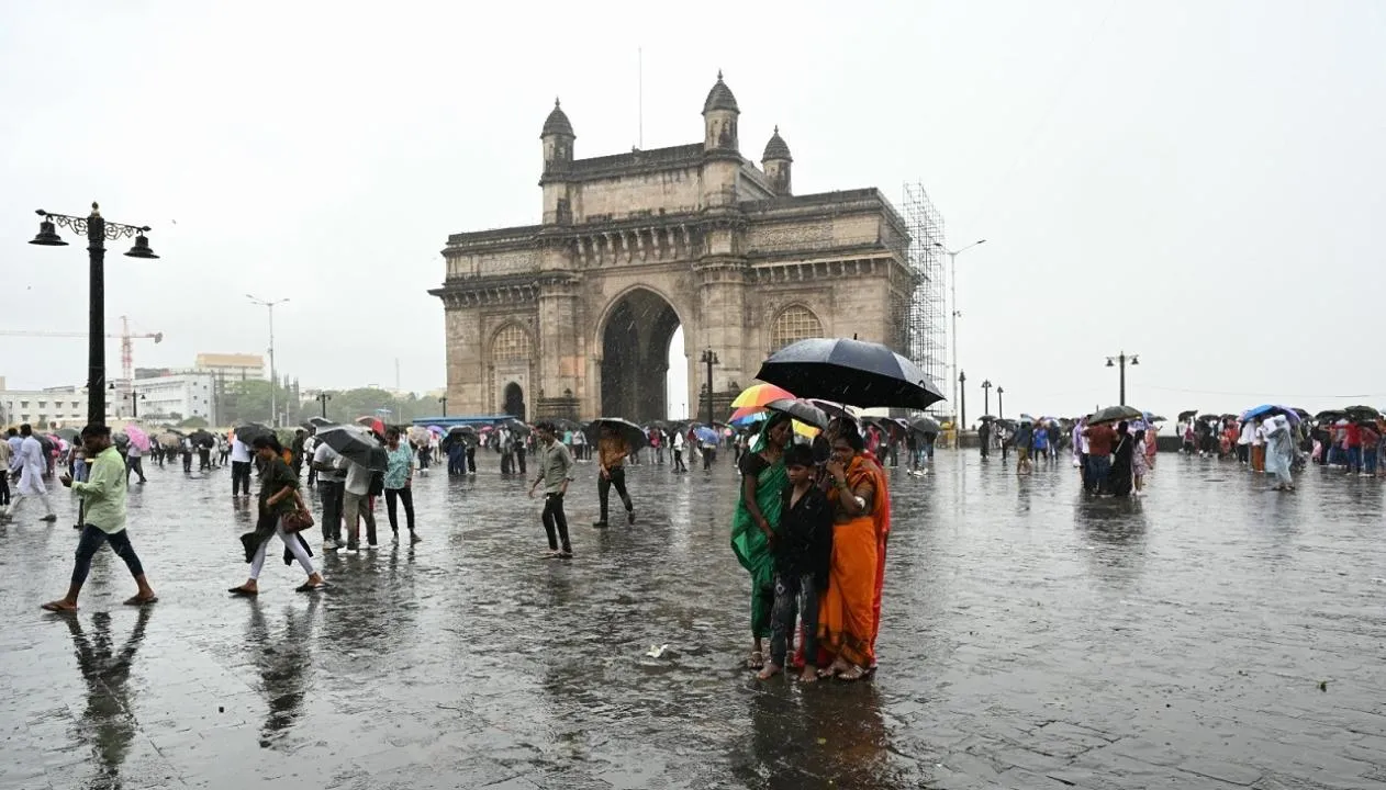 Mumbai weather update: City to see moderate rainfall today