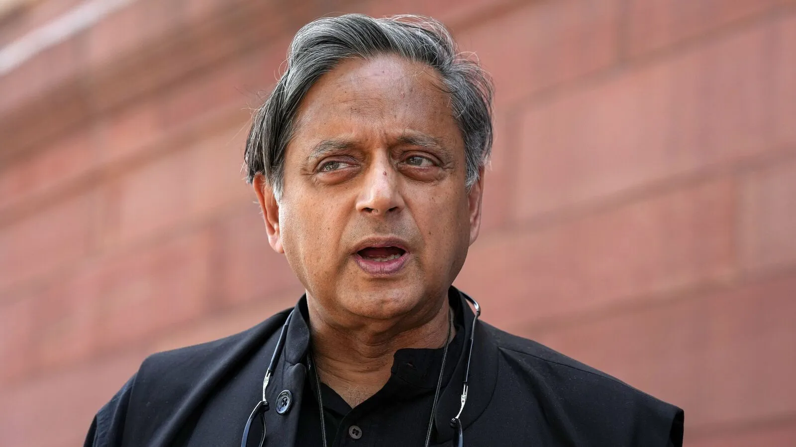 Delhi Declaration at G20 'undoubtedly a diplomatic triumph' says Shashi  Tharoor 'but also an attempt...' | Mint