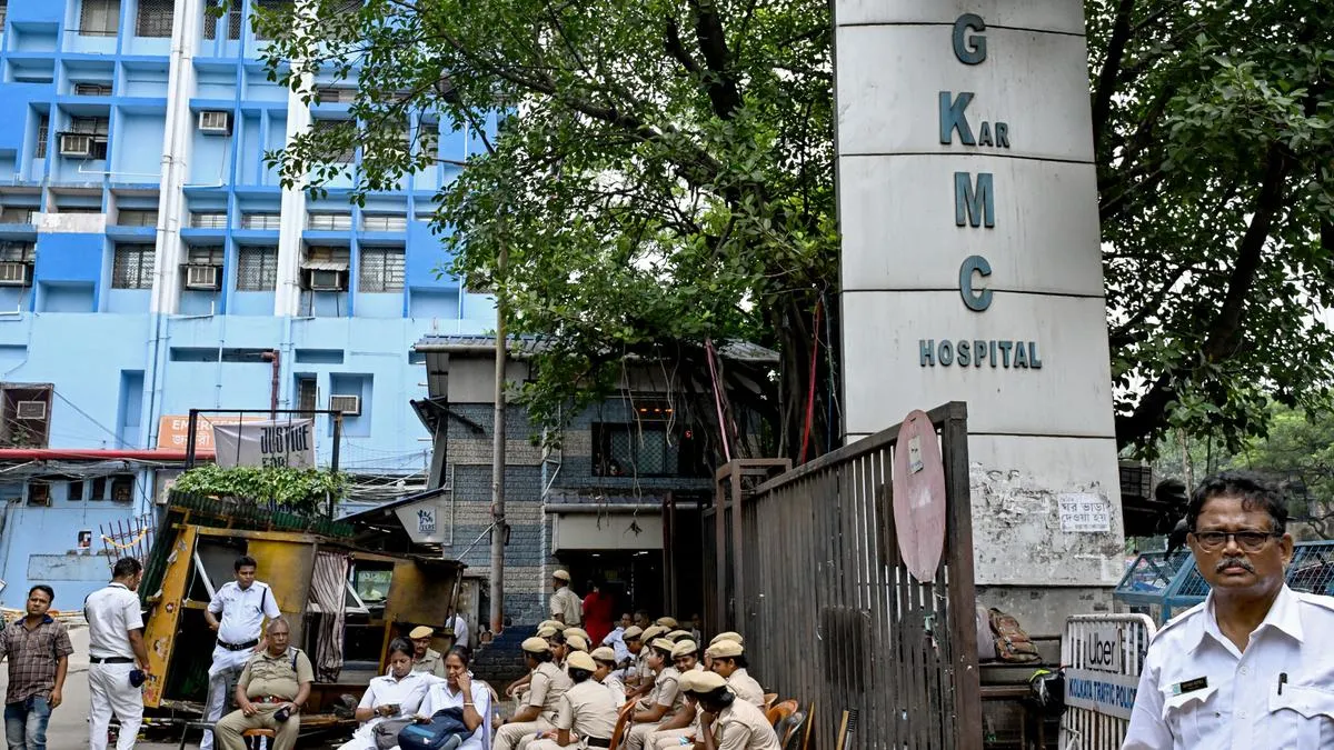 Kolkata doctor rape-murder case: Calcutta HC transfers RG Kar hospital  financial irregularities probe to CBI from state SIT - The Hindu