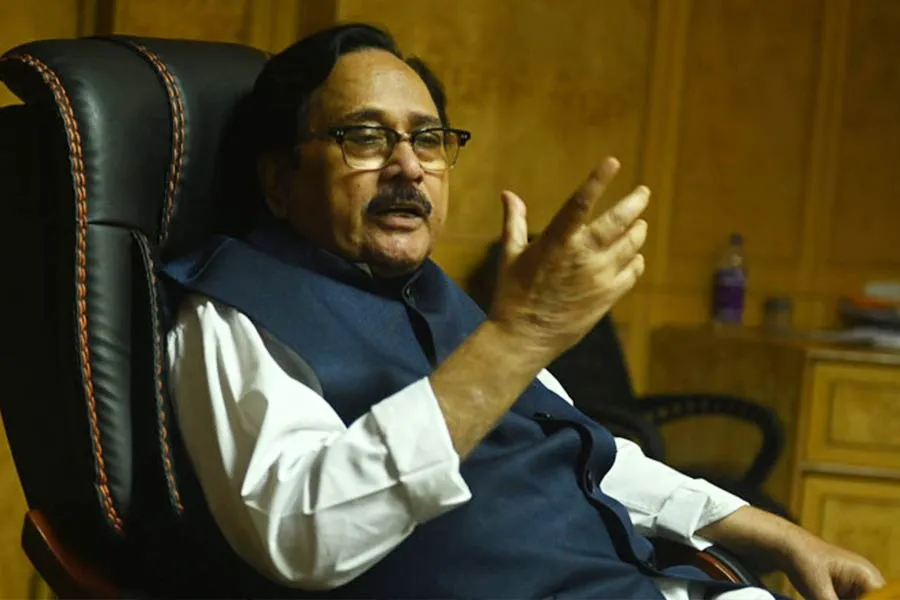 Lakshman Seth | EX MP Lakshman Seth got married for second time dgtl -  Anandabazar