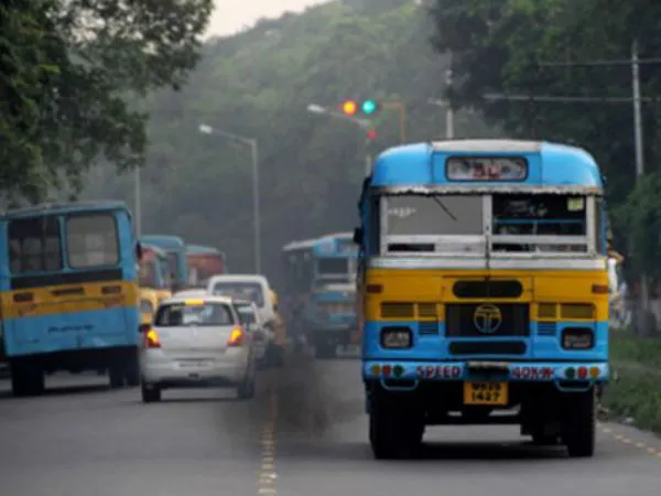 কলকাতায় দূষণের মাত্রা হার মানাল দিল্লিকেও | on tuesday, kolkata was worlds  worst polluted city - Bengali Oneindia