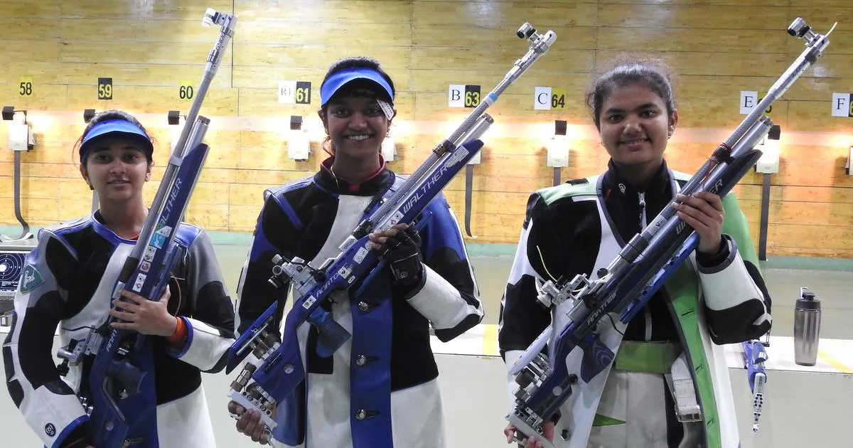 Elavenil Valarivan scores better than current world record to clinch gold  in 10m air rifle trials