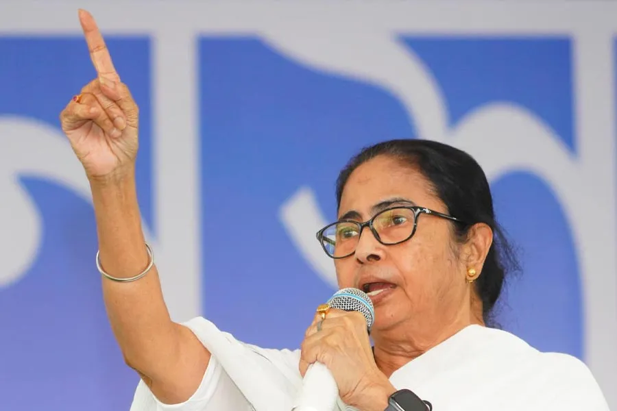 Bengal SSC recruitment Verdict | Mamata Banerjee in East Bardhaman says she  is not aware of departmental decisions on giving jobs dgtl - Anandabazar