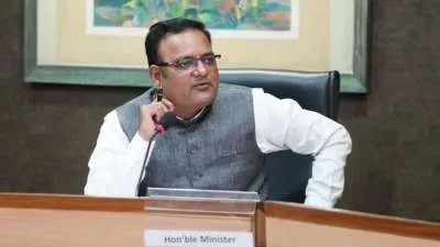 Former Delhi Minister Raaj Kumar Anand disqualified from membership of  assembly: Speaker Ram Niwas Goel – India TV