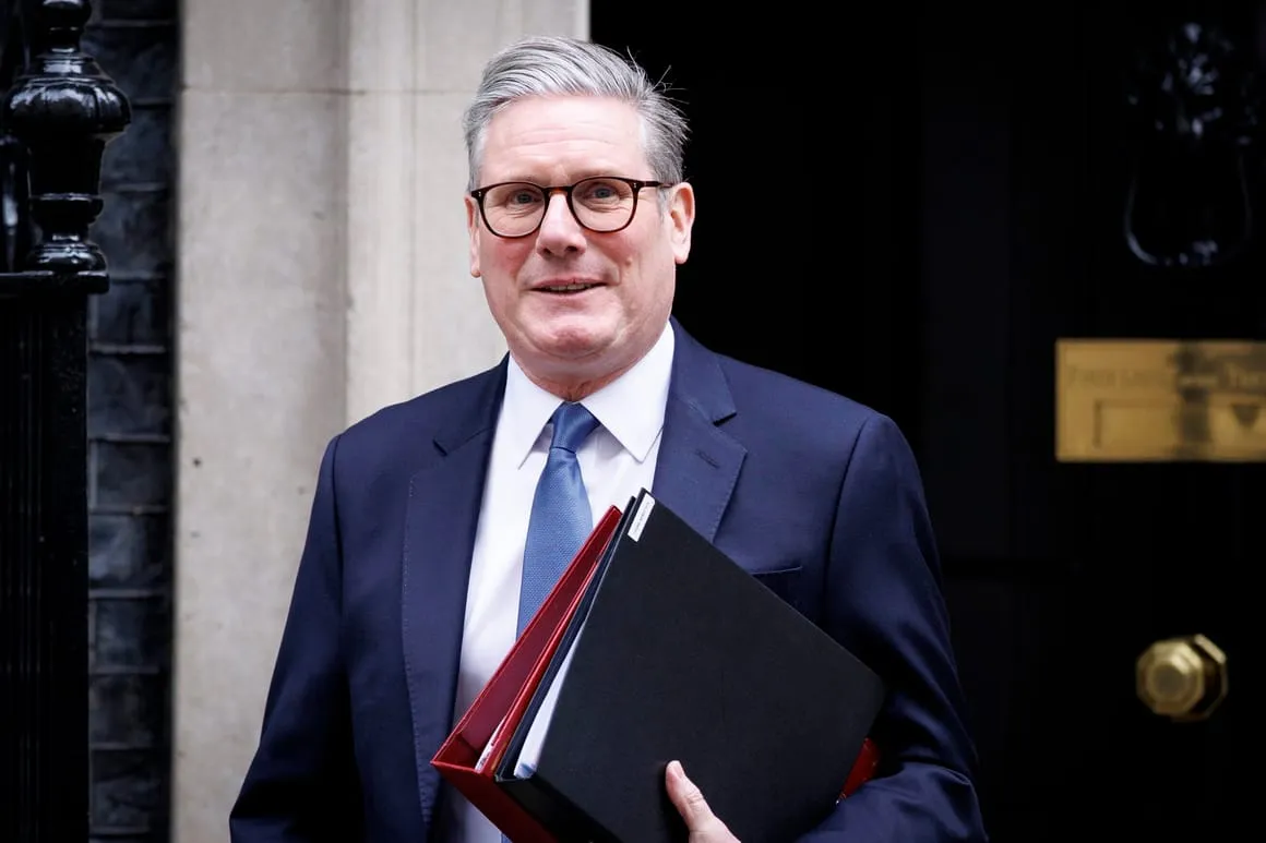 Starmer tells Putin to ditch 'delaying tactics' as UK hosts fresh Ukraine  allies call – POLITICO