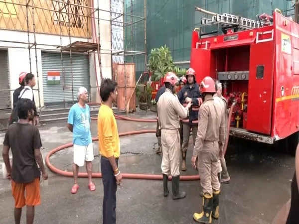 Fire breaks out in garment showroom in New Delhi's South Extension, no  casualties