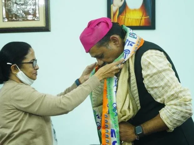 Congress leader Kirti Azad joins TMC in presence of Mamata Banerjee |  Politics News National - Business Standard