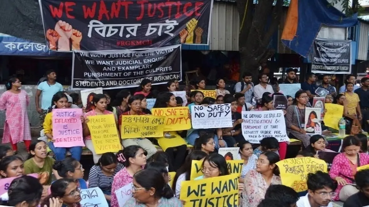 Kolkata administration bans public gatherings outside RG Kar Hospital for 7  days - India Today