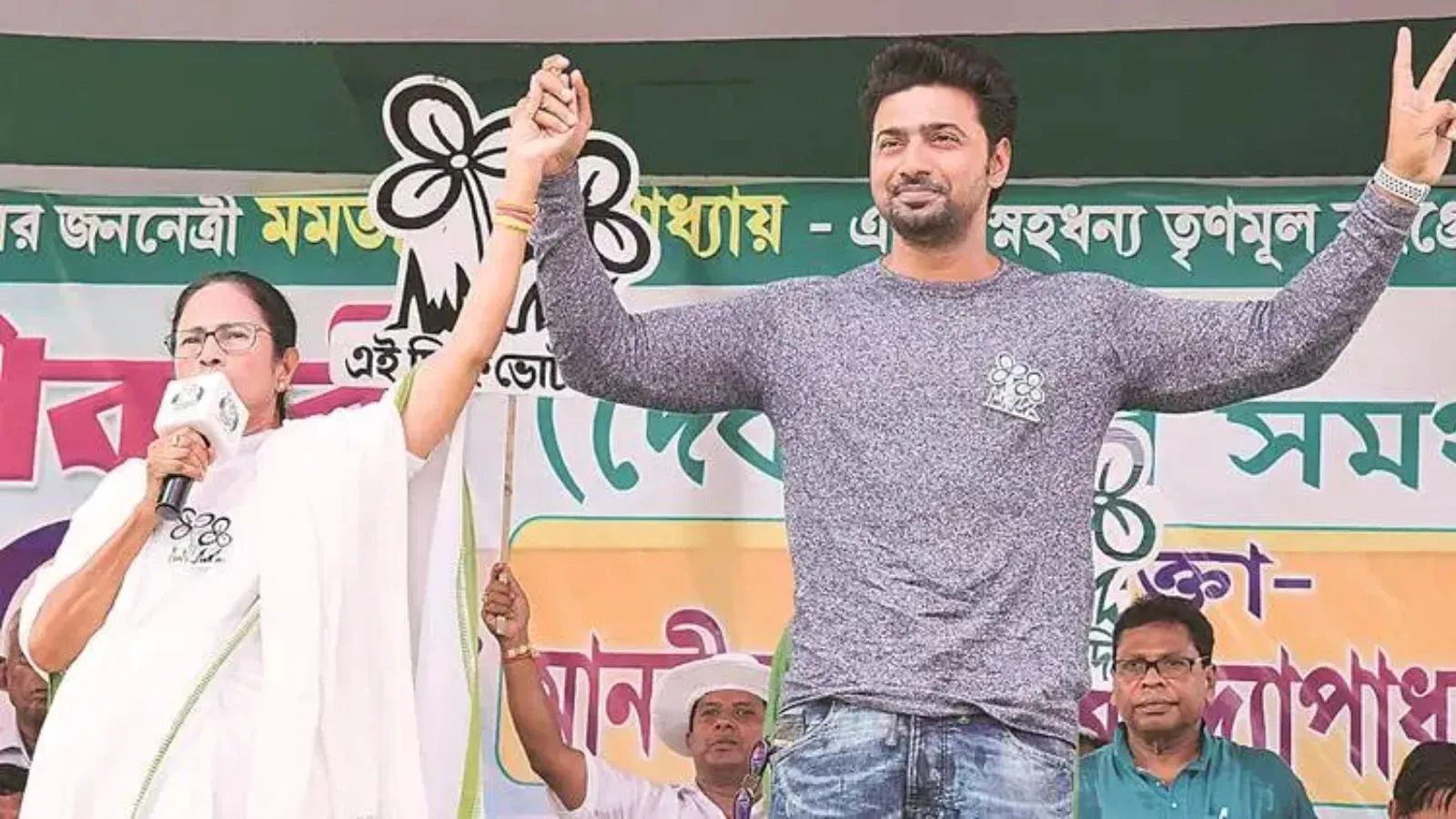 Dev hints at re-contesting Lok Sabha polls after meeting Mamata, Abhishek:  'Even if I want to leave politics, politics will not leave me' | Kolkata  News - The Indian Express