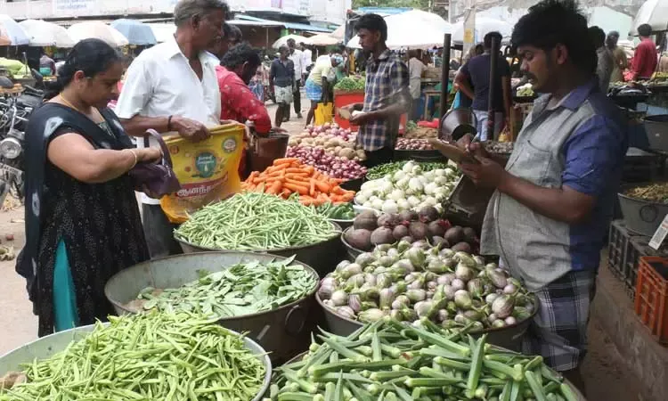 in Tuticorin District Increase in price of vegetables | தூத்துக்குடி  மாவட்டத்தில் காய்கறிகள் விலை உயர்வு