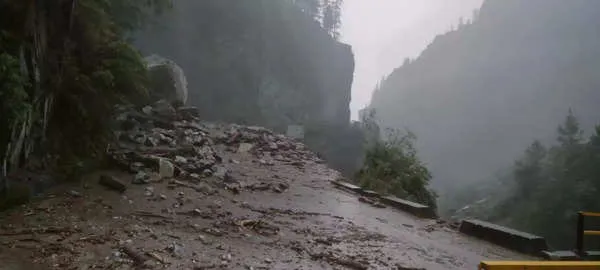 Himachal Pradesh cloudburst: One dead, four missing as houses, tourist  camps washed away | Shimla News - Times of India