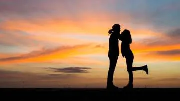 Russia is considering establishing 'Ministry of Sex', couples to get money  for first date, free hotels: Report – India TV