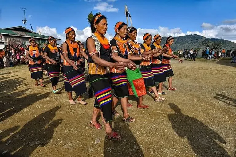 নাগালেণ্ডৰ কন্যাকসকলৰ আওলেং উৎসৱ উদযাপন