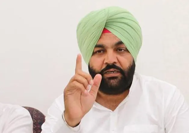 Congress leader Gurjit Singh Aujla wins bypolls to Amritsar LS seat – India  TV