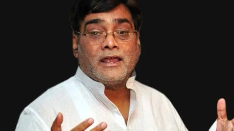 काले शीशे पर एक्शन, पटना में सांसद रामकृपाल यादव के बेटे पर फाइन - patna  bjp mp ram kripal yadav son fined for traffic rules violation - AajTak