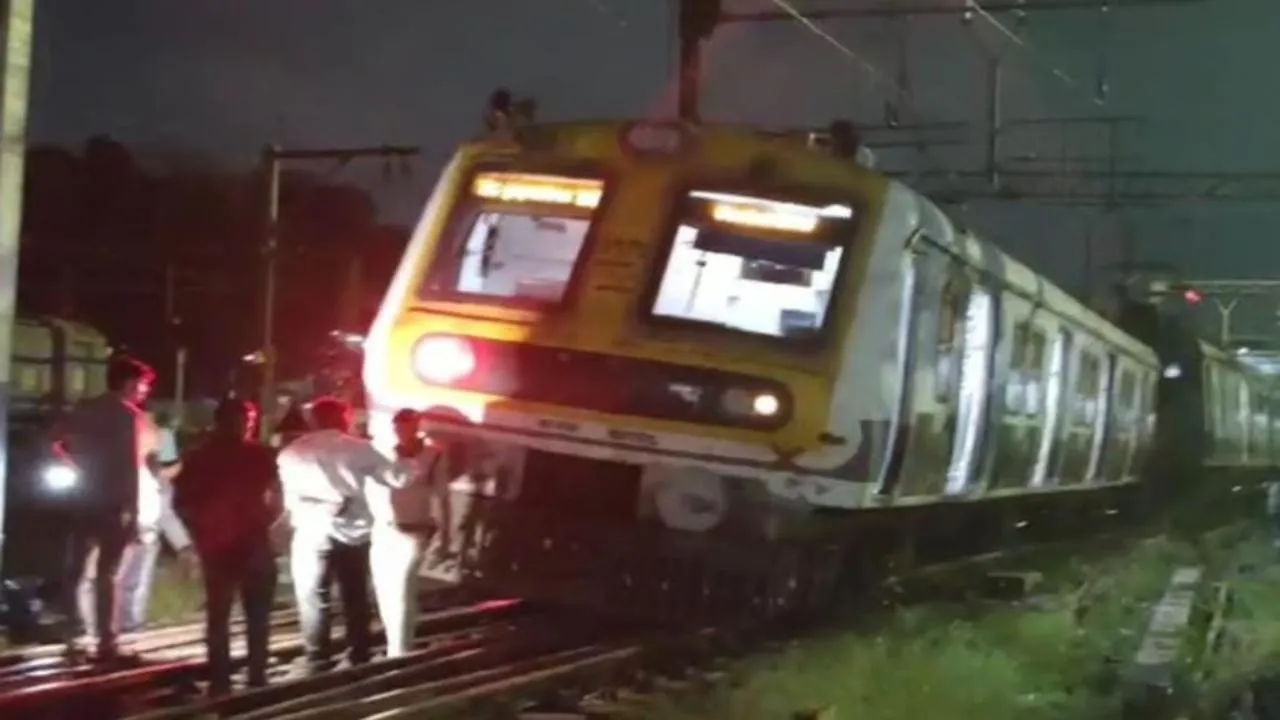 Mumbai local train derails at Kalyan, no injuries reported