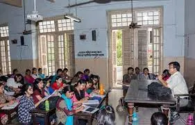 Calcutta University: আদৌ স্নাতকোত্তরের ক্লাস এইবছর শুরু হবে? এখনও বহু আসন  ফাঁকা কলকাতা বিশ্ববিদ্যালয়ে » Najarbandi 24X7