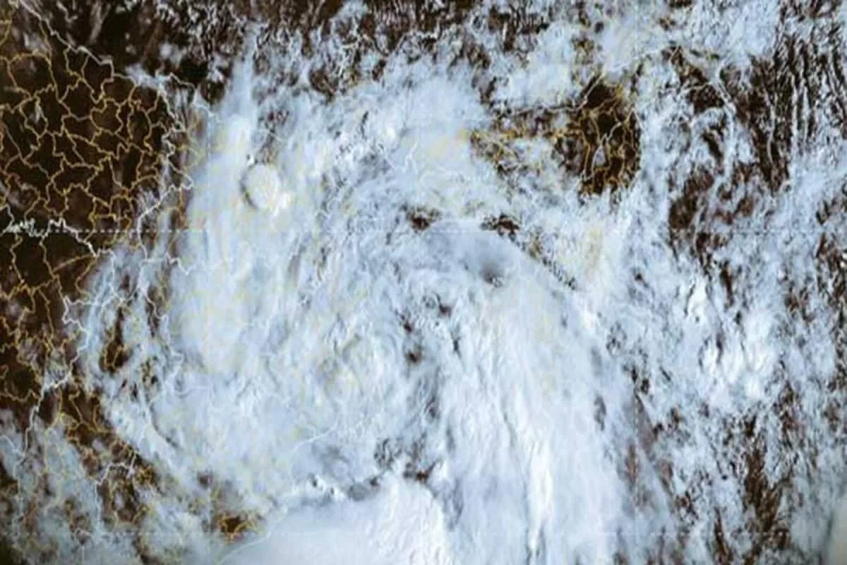 IMD Weather Update: বঙ্গোপসাগরে নিম্নচাপ হুঁশিয়ারি...! পিছু পিছু পশ্চিমী  ঝঞ্ঝা! ৩ রাজ্য কাঁপাবে ভারী বৃষ্টি! কী হবে বাংলায়? 'বিরাট' আপডেট দিল IMD  ...
