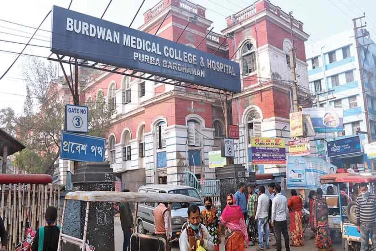 Patient falls to death from stretcher at Burdwan Medical College and  Hospital - The Statesman
