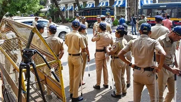 Mumbai police receive threat call about bomb blasts before new year - PUNE  PULSE