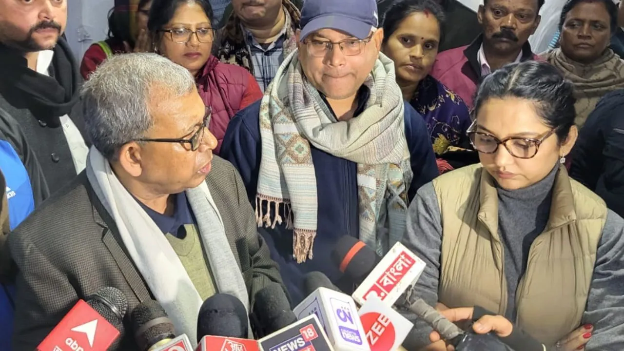 June malia: রুদ্ধদ্বার বৈঠকে কি মিলল অন্তর্দ্বন্দ্ব মেটানোর সূত্র? হোঁচট  খেলেন জুন মালিয়া - Bengali News | June malia: The closed door meeting  found a solution to the conflict? June ...