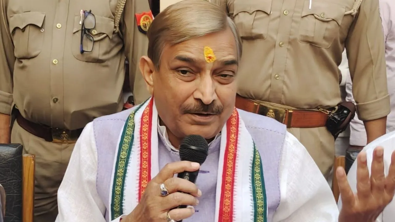 लोकसभा में विपक्ष को उपाध्यक्ष पद नहीं देना लोकतंत्र की हत्या: प्रमोद तिवारी  | Pramod Tiwari Congress openly demanded post of Lok Sabha Deputy Speaker |  TV9 Bharatvarsh