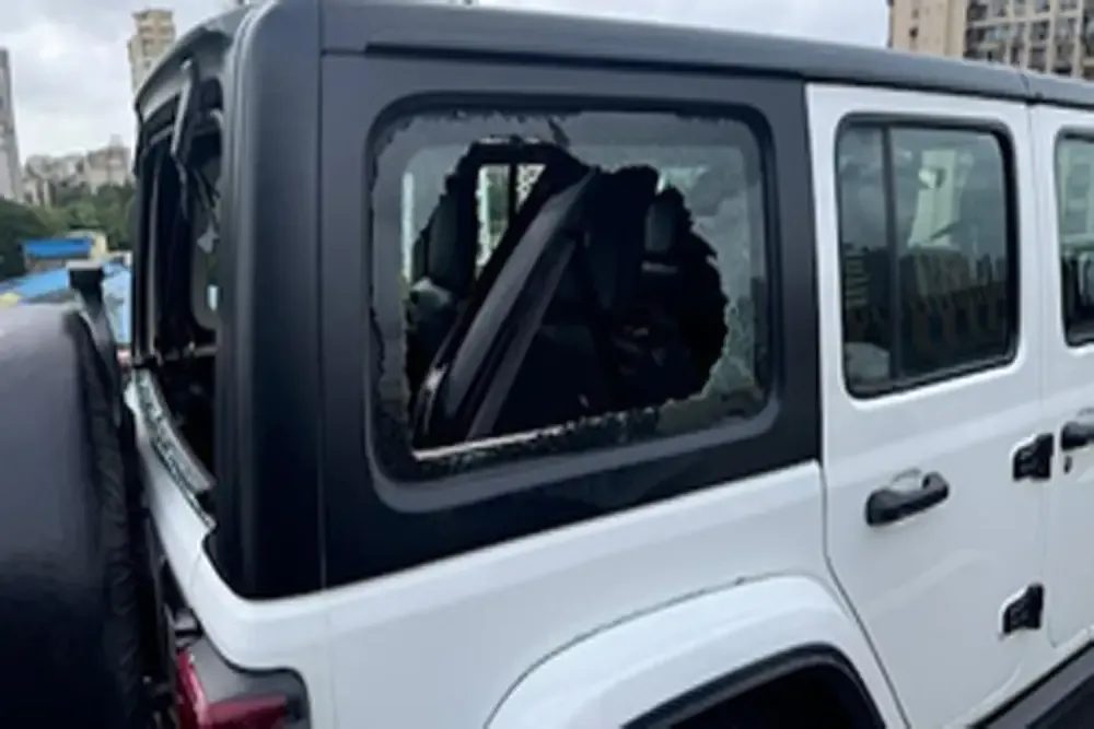 MLA Jitendra Awhad Ki Car Par Hamla Hua At Thane, All Is Well, No Injuries  Reported - GalliNews India