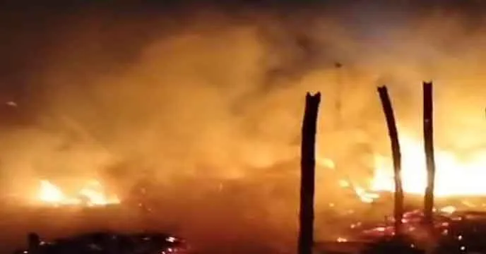 Maha Kumbh Fire | কুম্ভমেলায় ভয়াবহ আগুন, পুড়ে ছাই একের পর এক তাঁবু