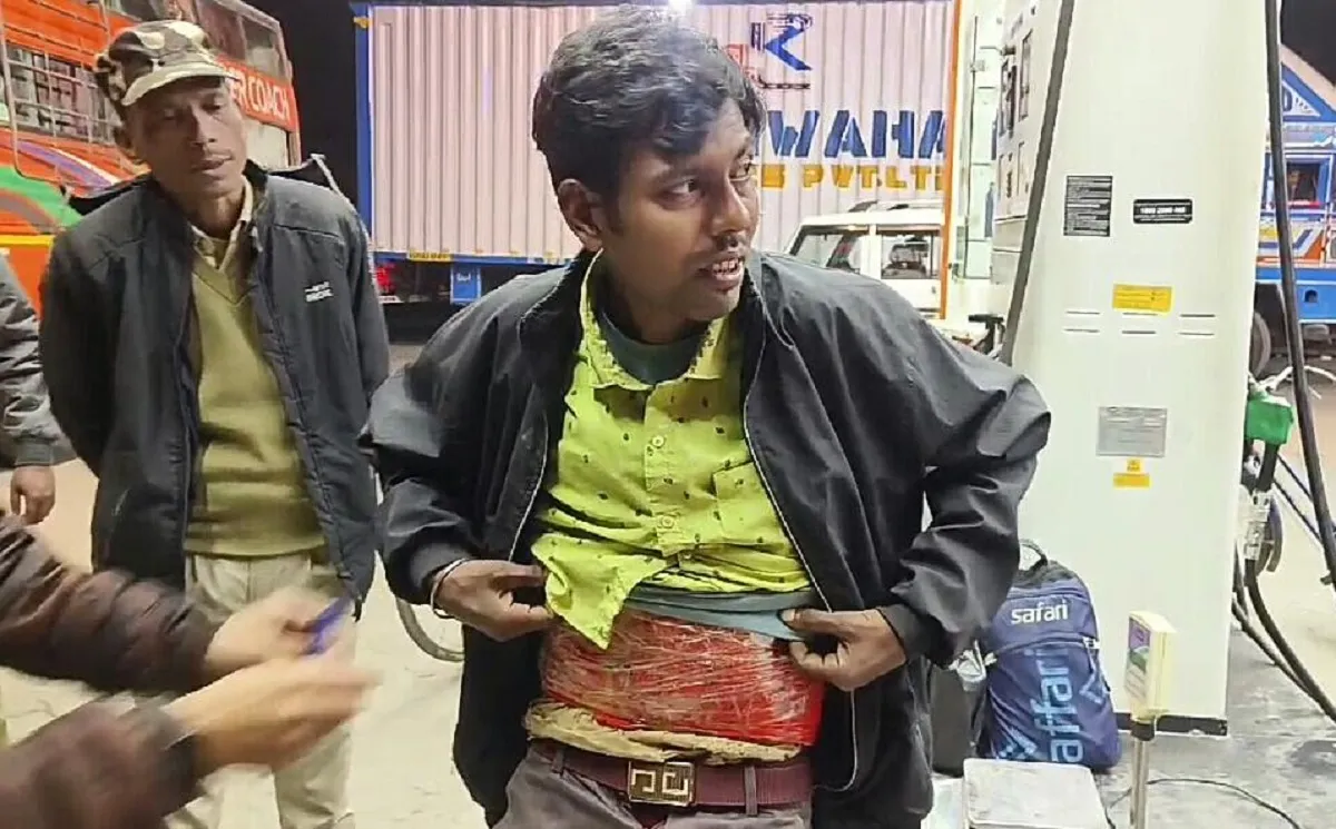 শিলিগুড়ি থেকে কলকাতা গামী বাস থেকে উদ্ধার হল ৬ কিলো গাঁজা - BNN Bangla