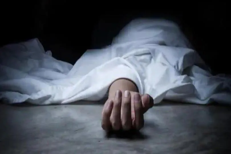 ব্যাঙ্ক কর্মীর ঝুলন্ত দেহ উদ্ধার কলকাতায়