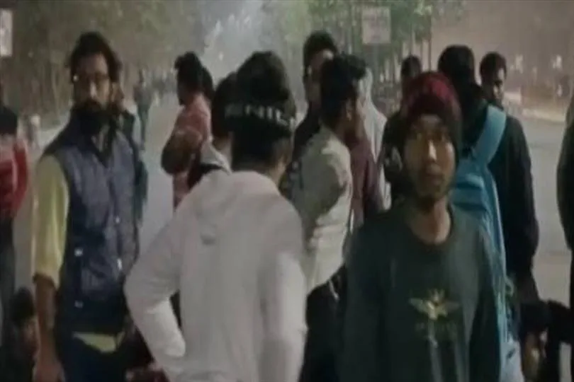 নিউটাউনে আলিয়া বিশ্ববিদ্যালয়ের পড়ুয়াদের বিক্ষোভের মুখে পুলিশ