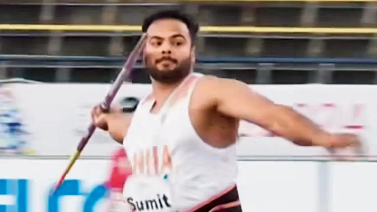 Para champion Sumit defends javelin world title