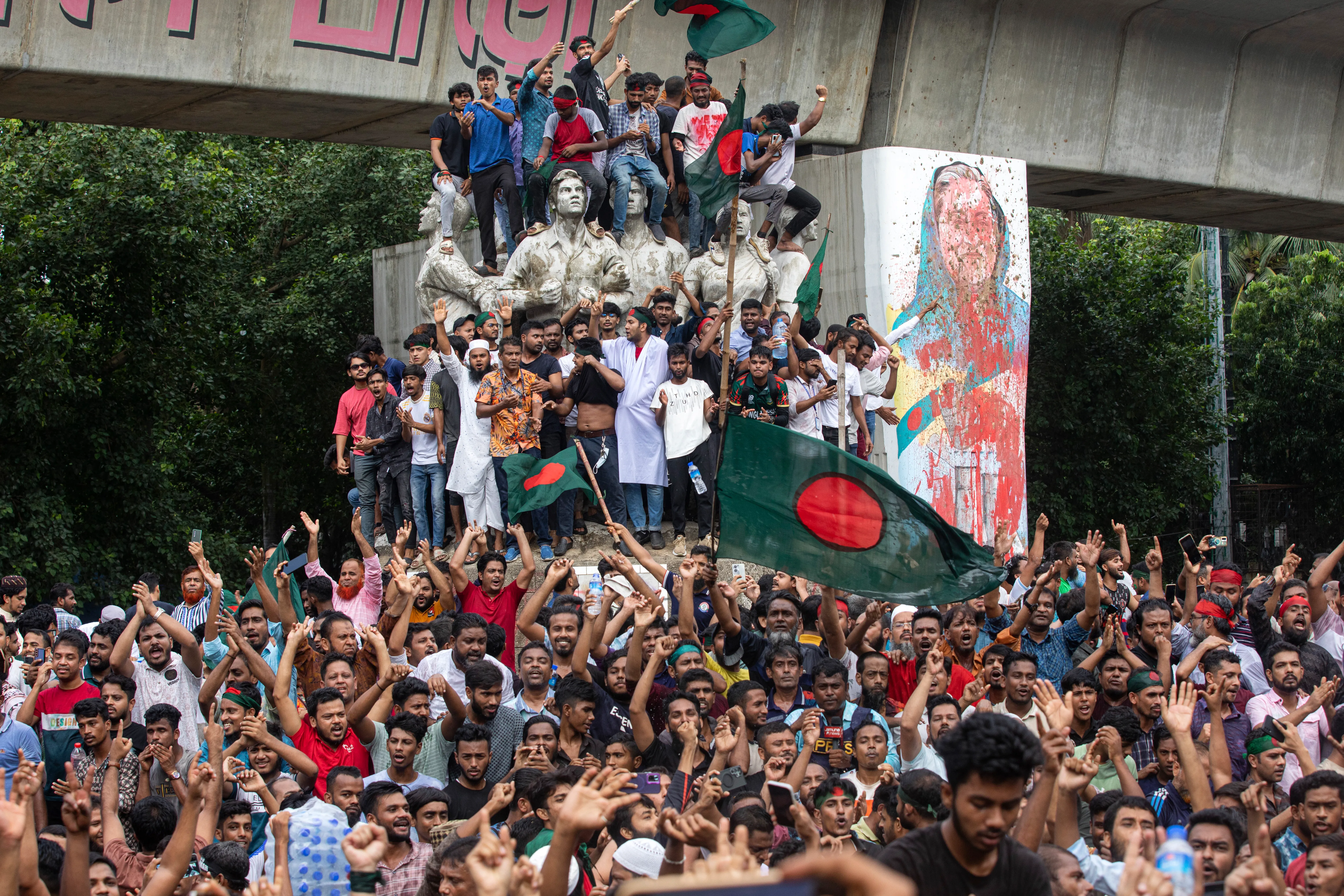Photos: Celebrations after PM Sheikh Hasina resigns, flees Bangladesh |  Protests News | Al Jazeera
