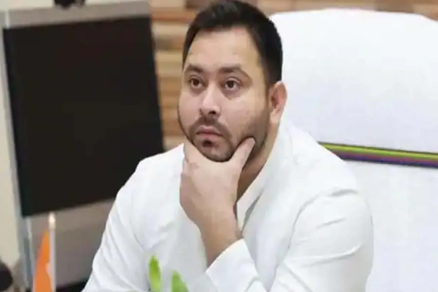 CBI again summons Tejashwi Yadav in corruption case