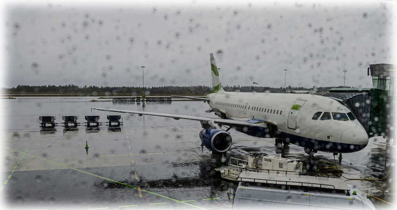 Airport Closed_02